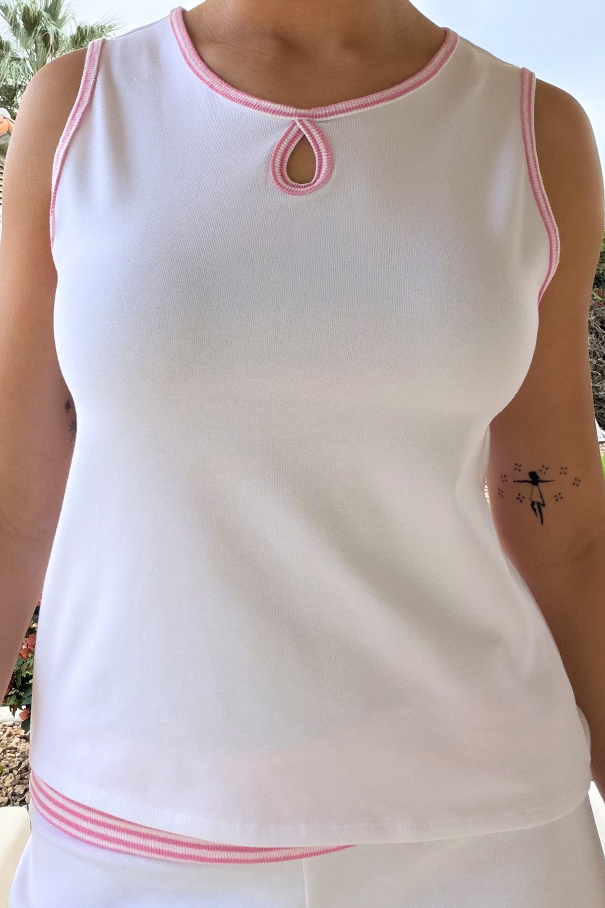 the Lake Shore tank - Two-tone
